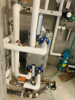 Mechanical room heat exchanger piping